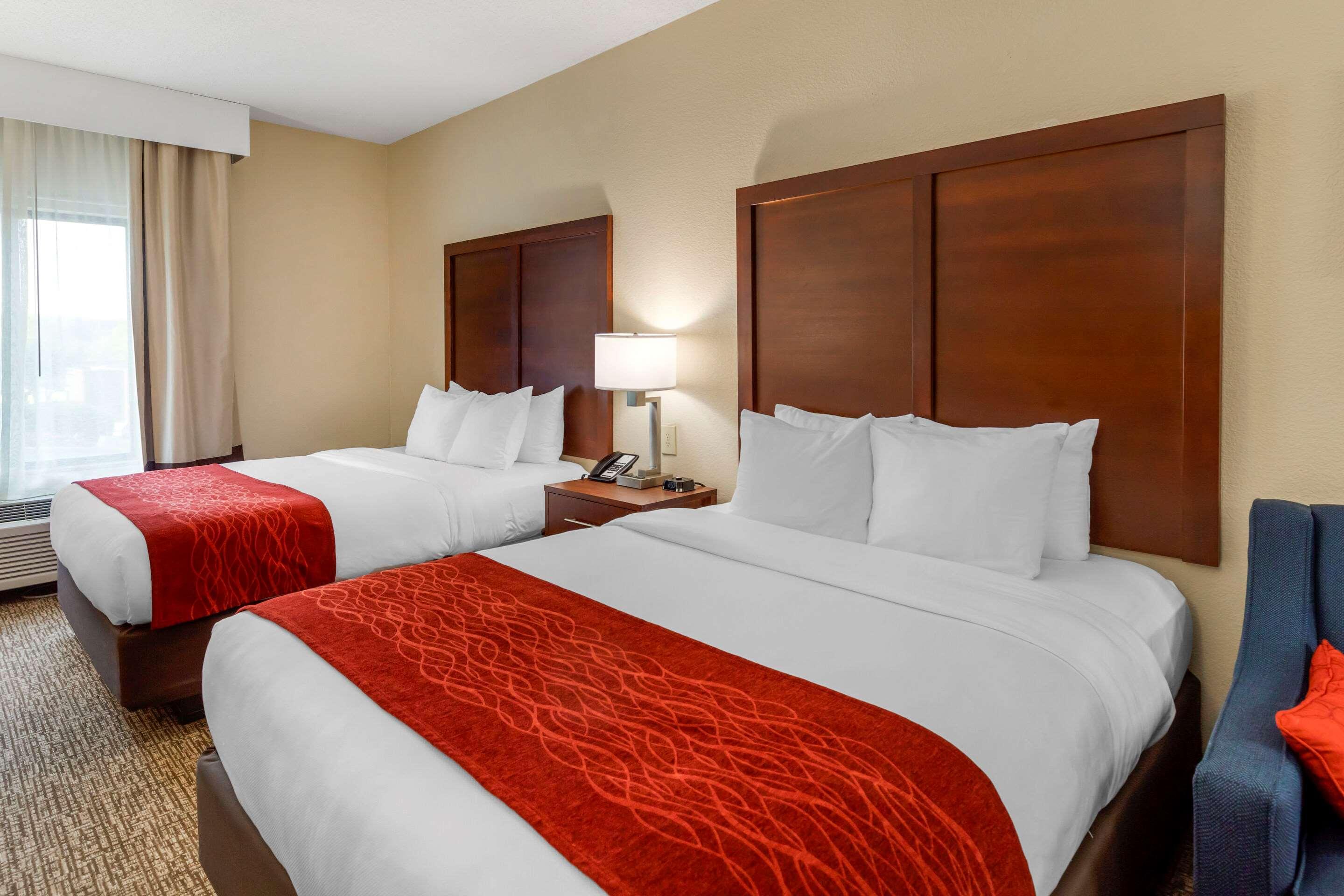 קנטון Comfort & Inn Suites מראה חיצוני תמונה