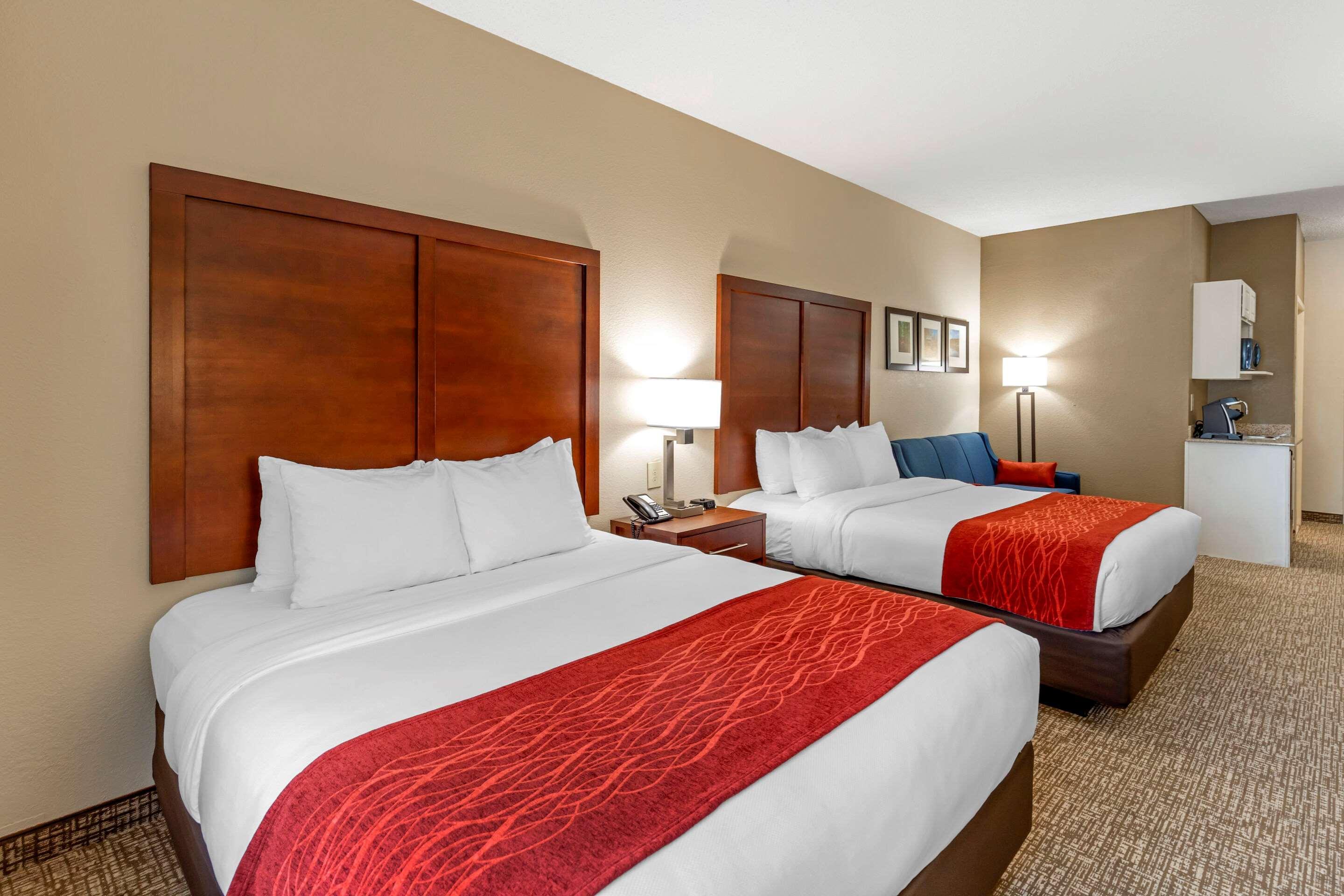 קנטון Comfort & Inn Suites מראה חיצוני תמונה