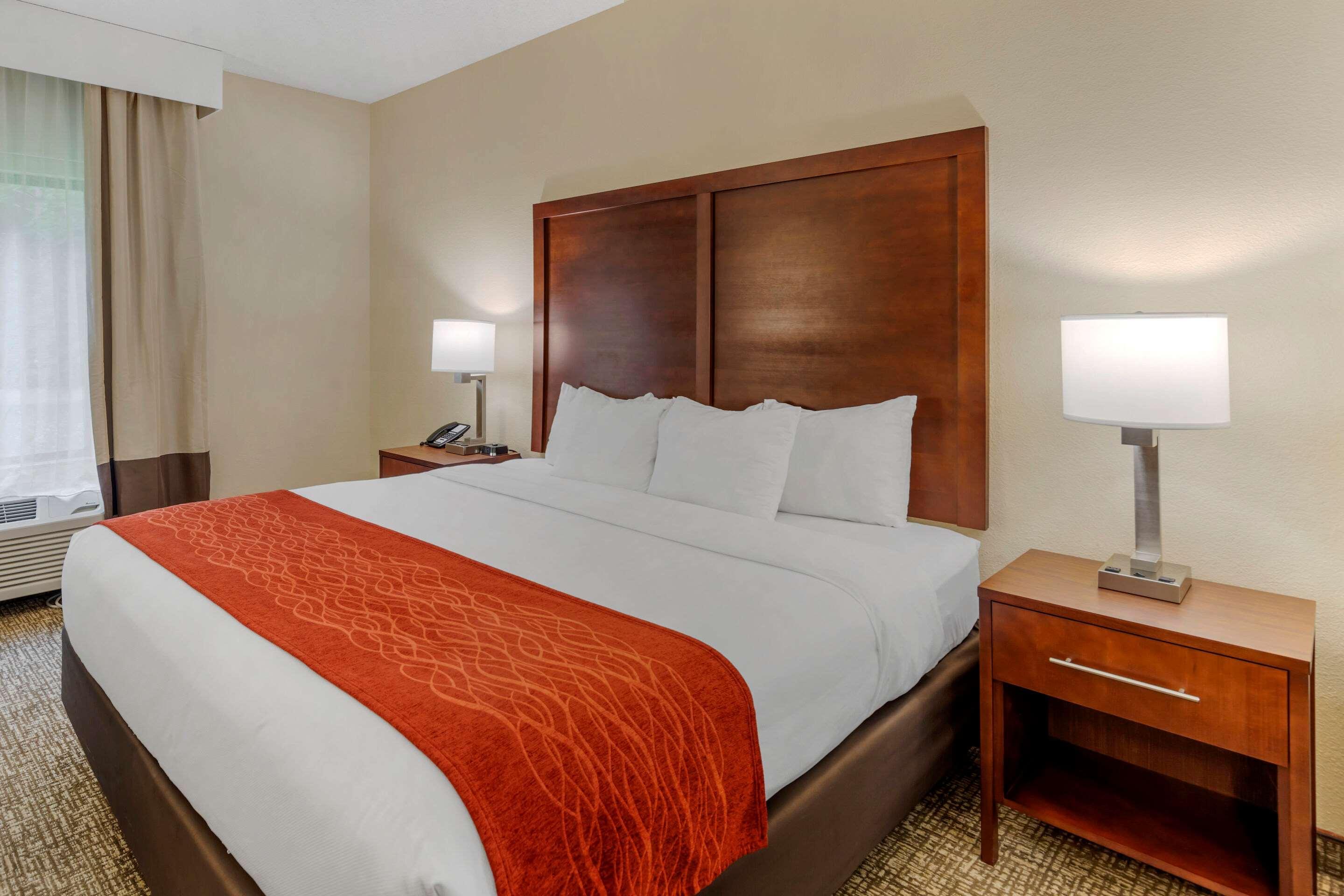 קנטון Comfort & Inn Suites מראה חיצוני תמונה
