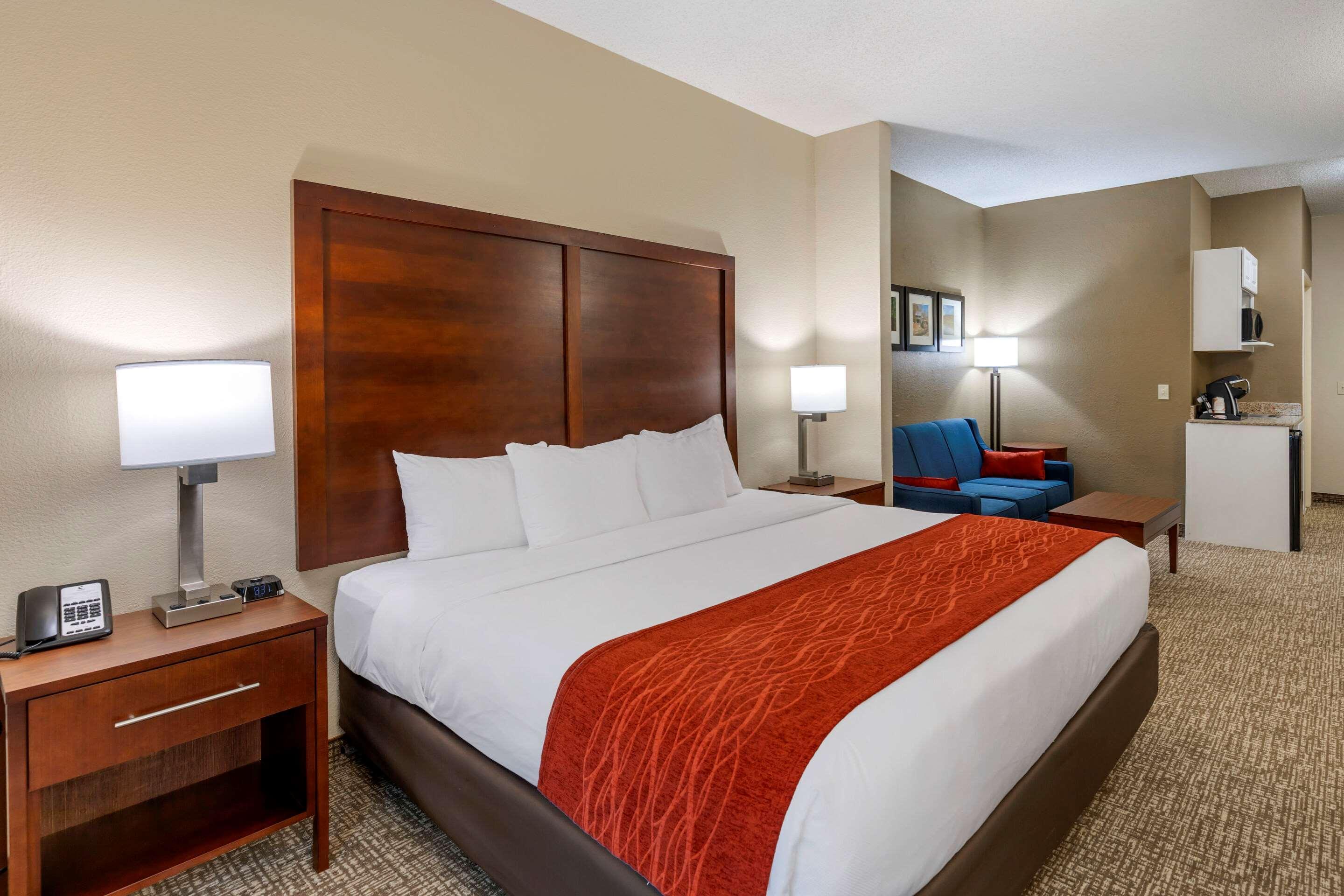 קנטון Comfort & Inn Suites מראה חיצוני תמונה