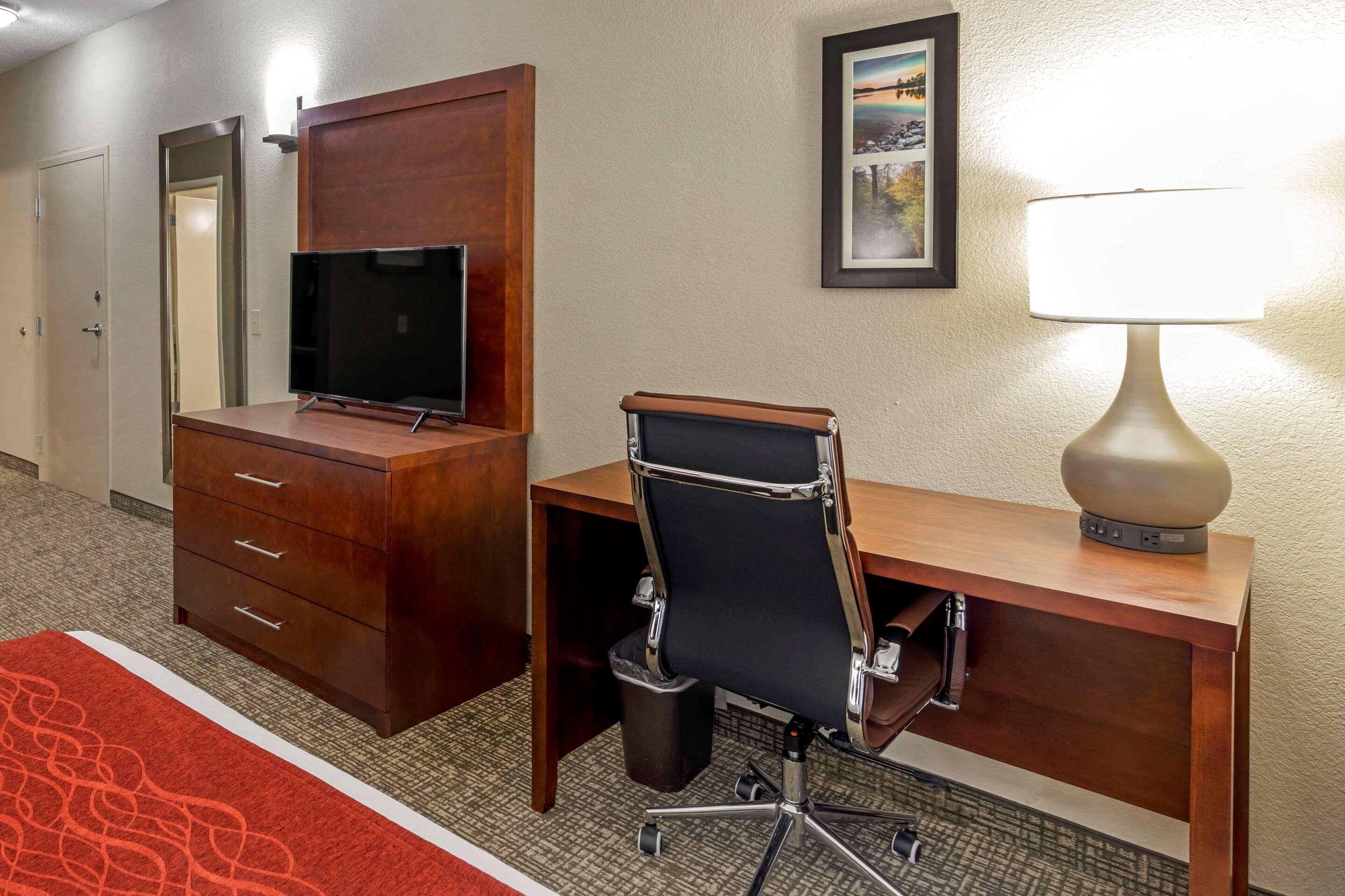 קנטון Comfort & Inn Suites מראה חיצוני תמונה