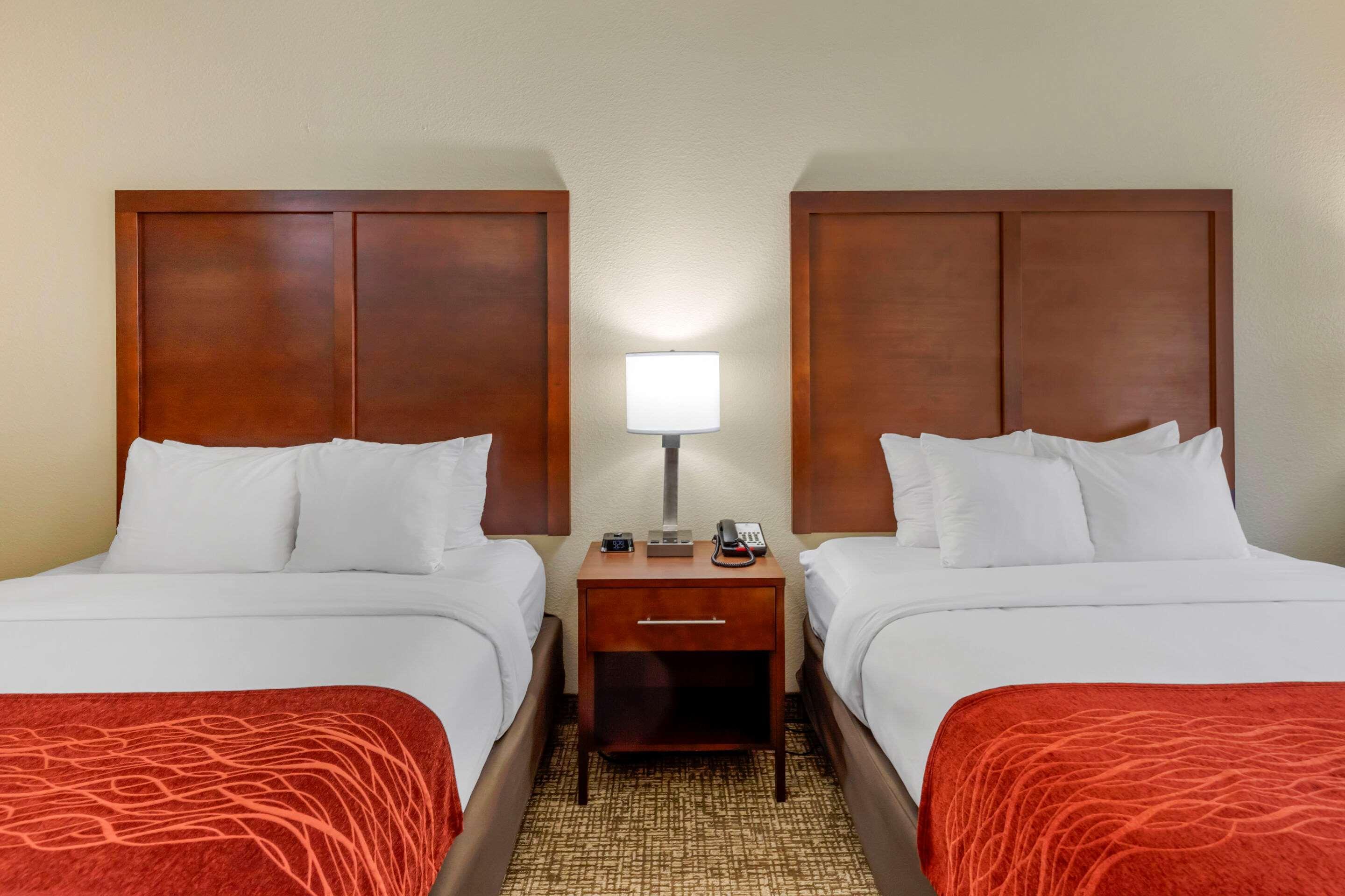 קנטון Comfort & Inn Suites מראה חיצוני תמונה