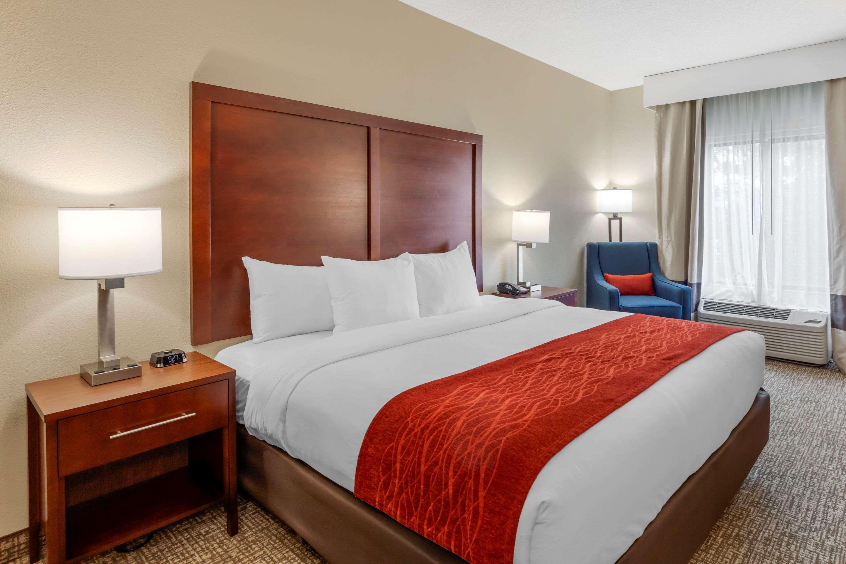 קנטון Comfort & Inn Suites מראה חיצוני תמונה