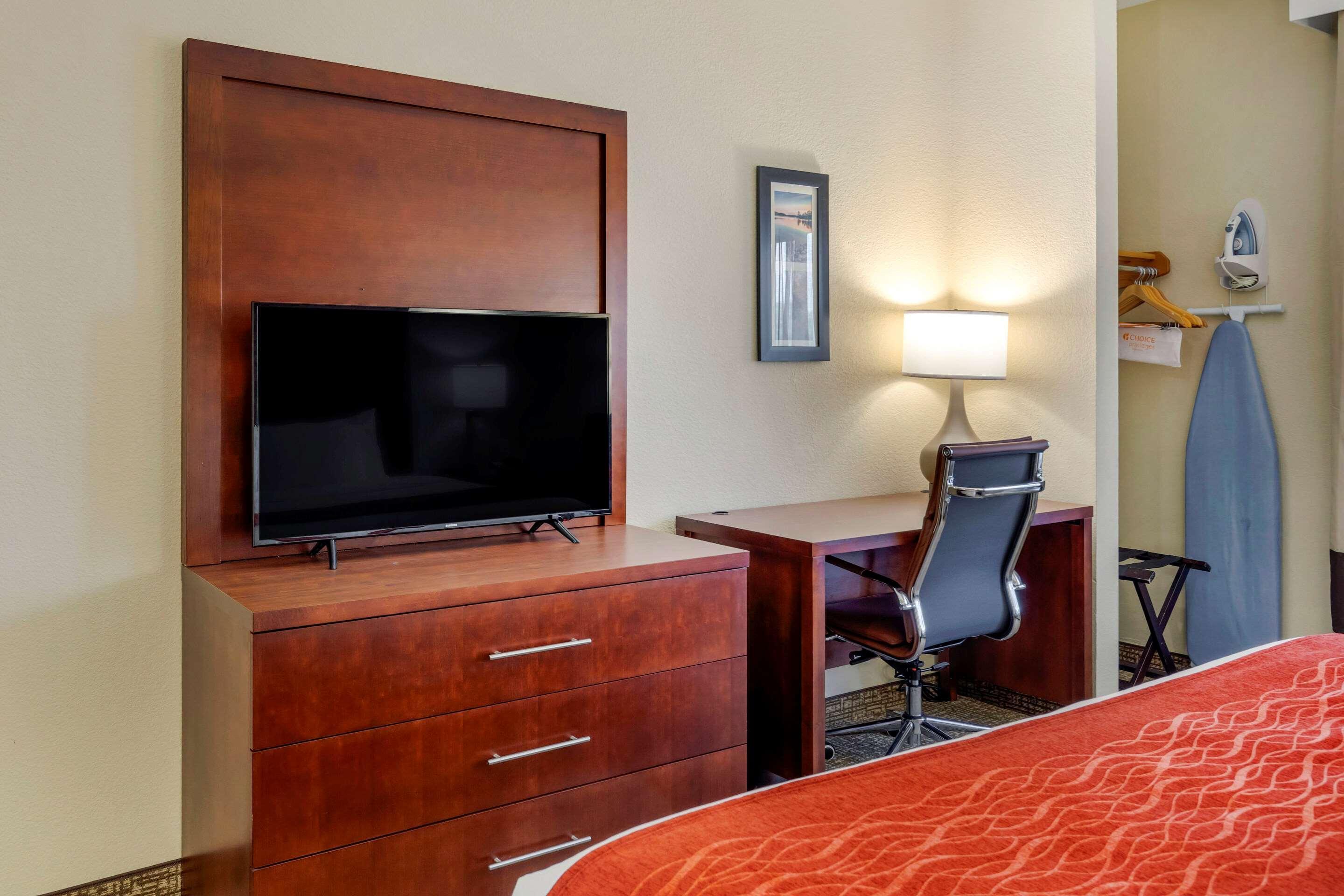 קנטון Comfort & Inn Suites מראה חיצוני תמונה