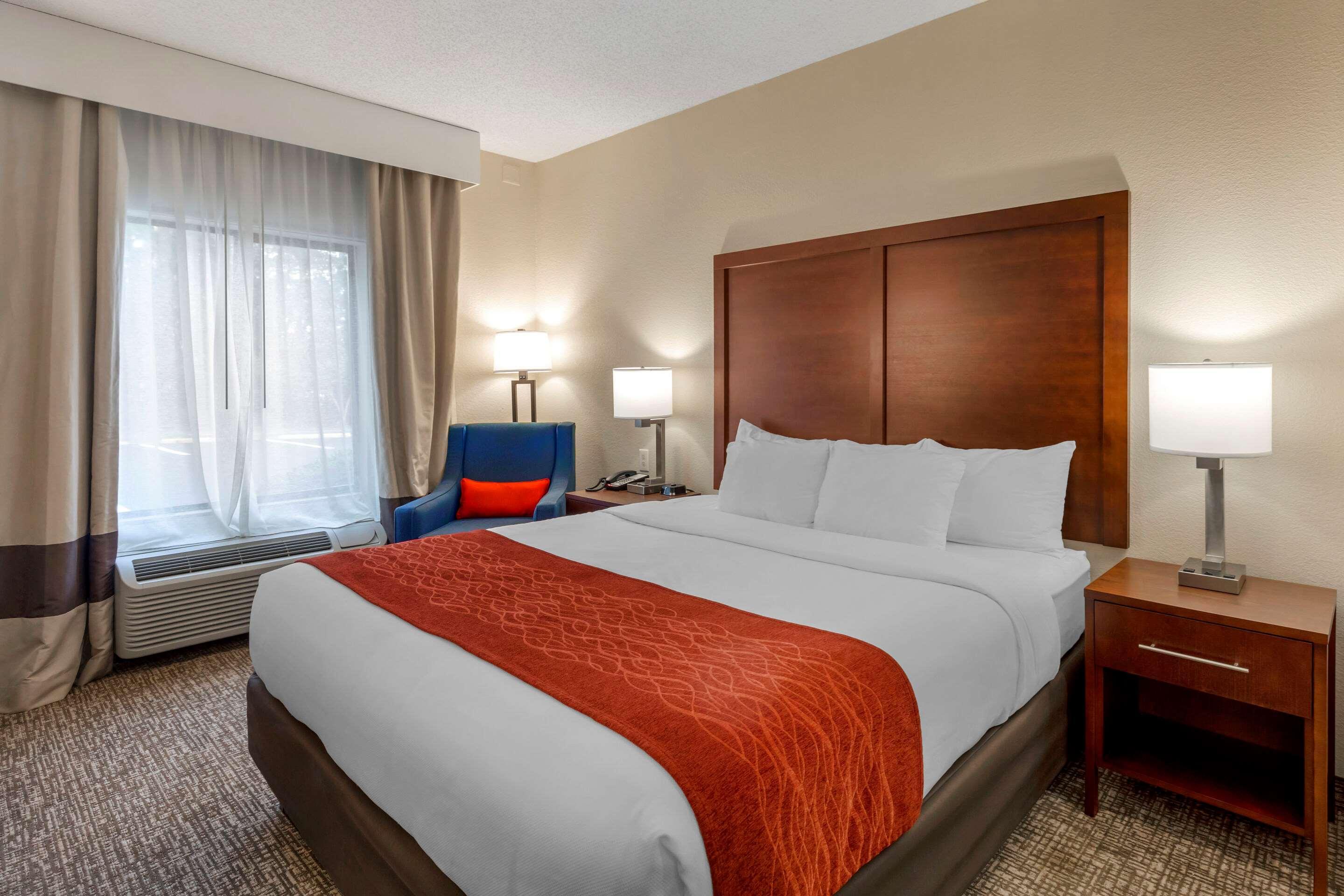 קנטון Comfort & Inn Suites מראה חיצוני תמונה