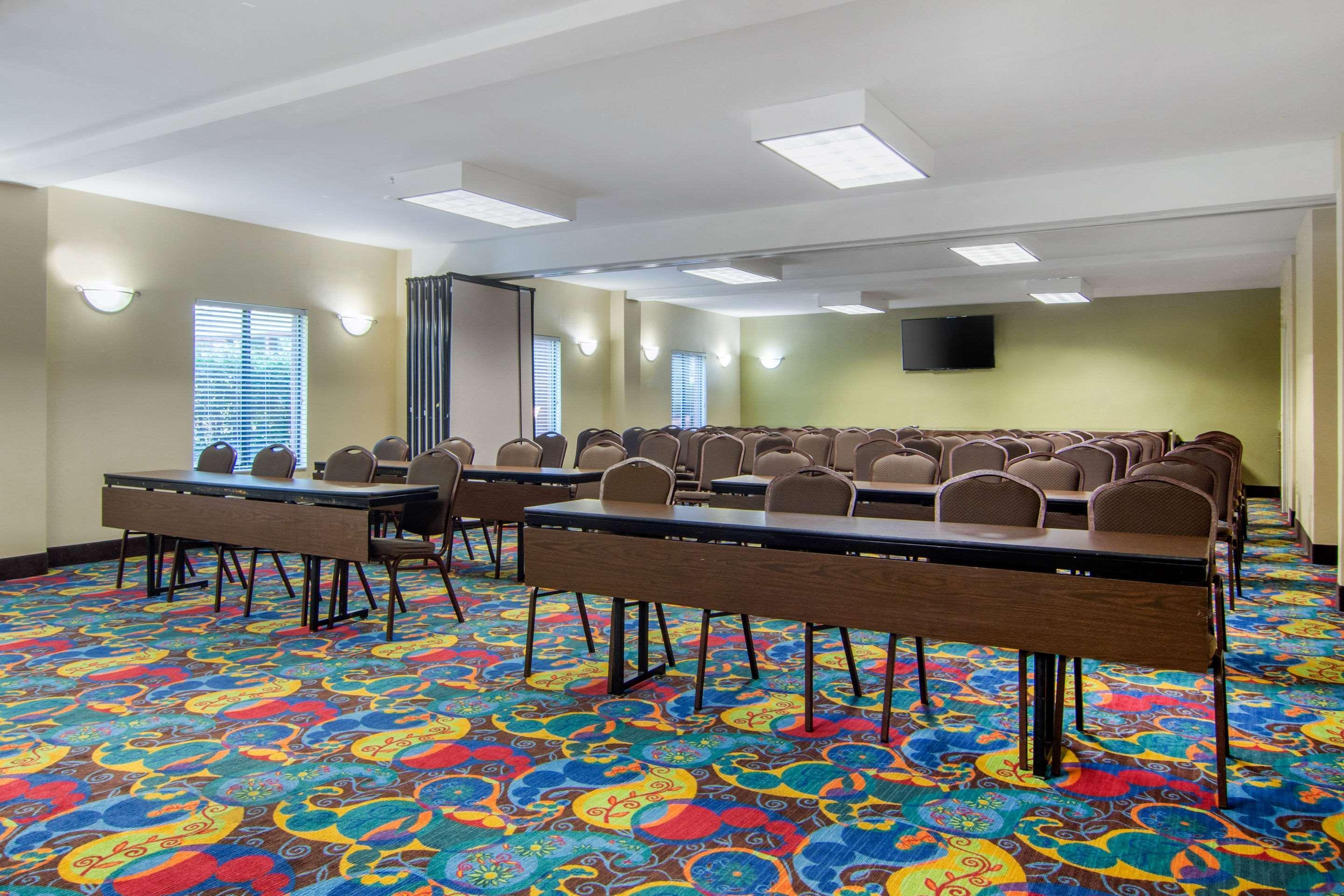 קנטון Comfort & Inn Suites מראה חיצוני תמונה