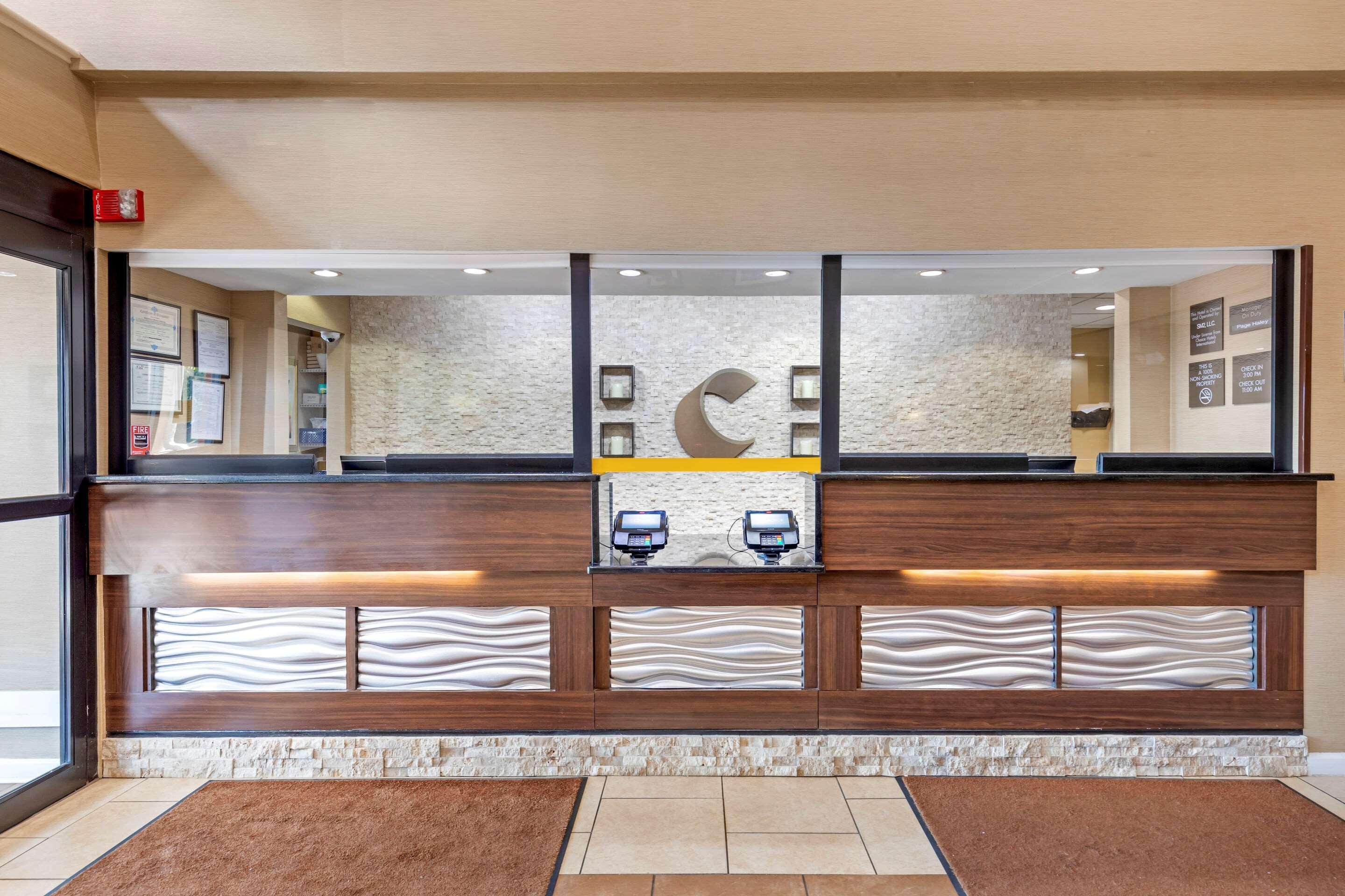 קנטון Comfort & Inn Suites מראה חיצוני תמונה
